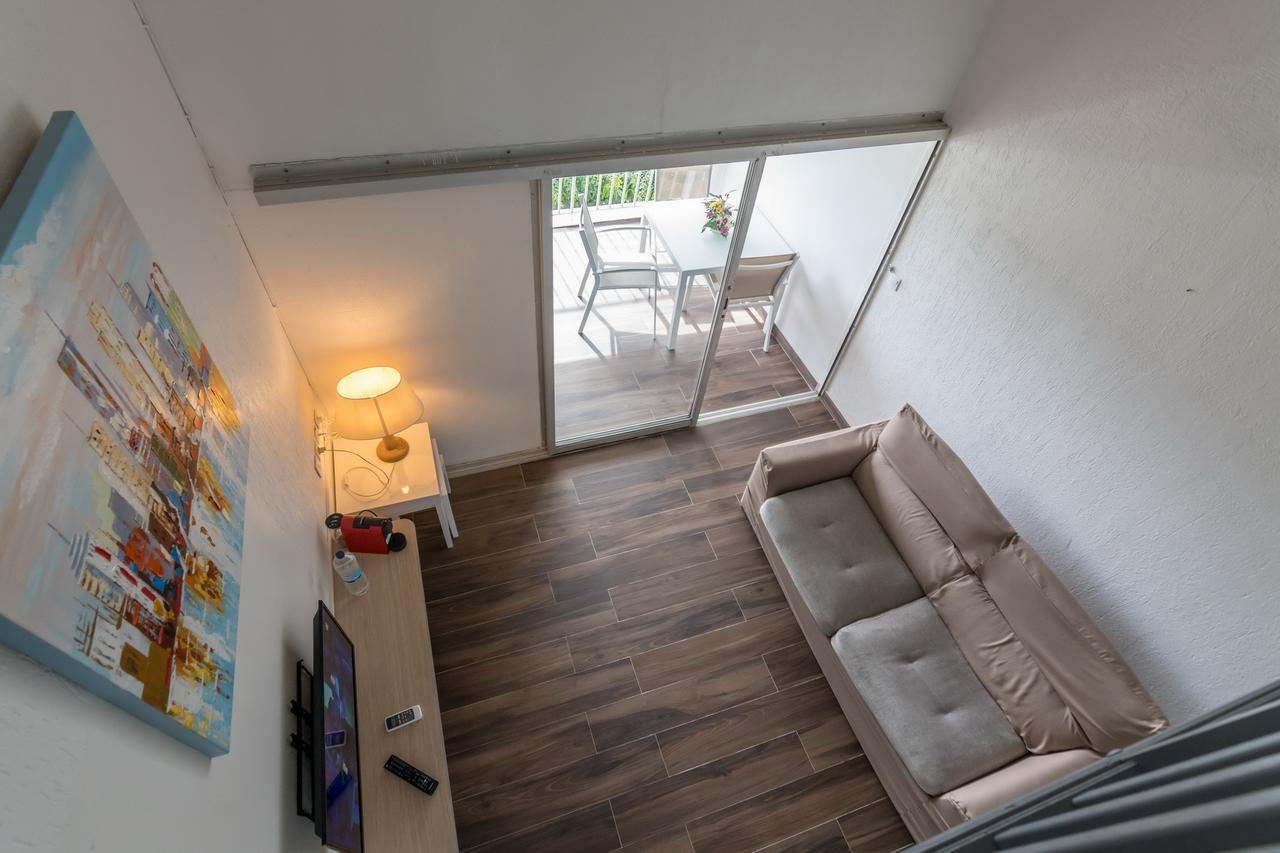 Apartamento Superbe Studio En Duplex, Vue Sur Mer Et Piscine Le Gosier  Exterior foto