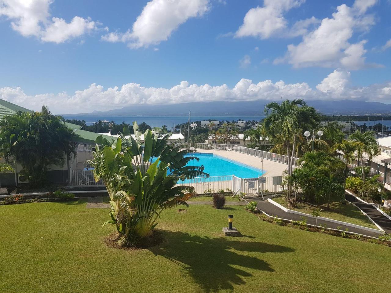 Apartamento Superbe Studio En Duplex, Vue Sur Mer Et Piscine Le Gosier  Exterior foto